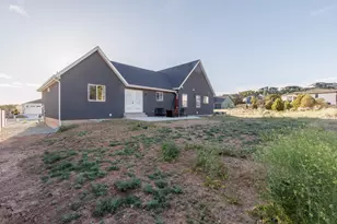 1933 S Oak Springs Circle, Cedar City, UT 84720 - Photo 37