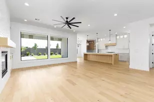 594 E Pne St, Washington, UT 84780 - Photo 9