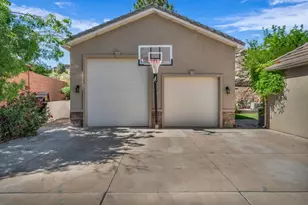 2368 E Via Linda Cir, Saint George, UT 84790 - Photo 39