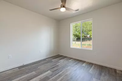 573 W Chamberlain Dr, Kanab, UT 84741 - Photo 15
