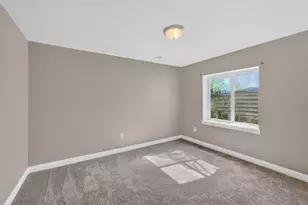 218 Jonathan Pl, Saratoga Springs, UT 84045 - Photo 31
