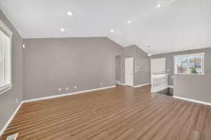 218 Jonathan Pl, Saratoga Springs, UT 84045 - Photo 9