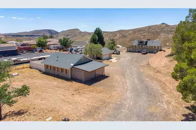 1656 S Ashcreek Dr, Toquerville, UT 84774 - Photo 1
