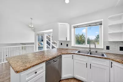 2289 Sunset Dr, Lehi, UT 84043 - Photo 9