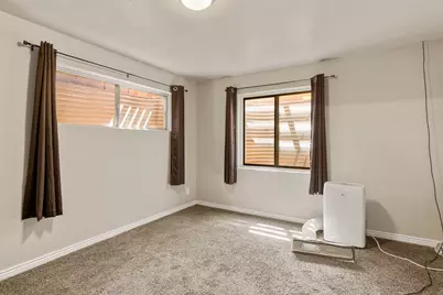 414 E Bulloch St, Washington, UT 84780 - Photo 35