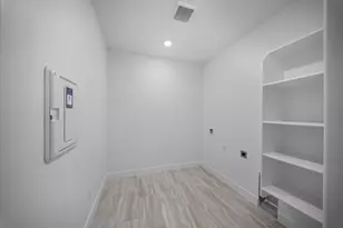 1572 S Sinawava Dr, Washington, UT 84780 - Photo 11
