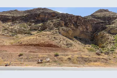244 N 200 E, La Verkin, UT 84745 - Photo 3