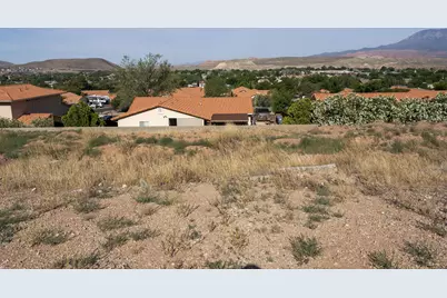 339 N 200 E #41, La Verkin, UT 84745 - Photo 1