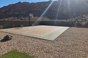 888 W Rock View Dr, Hurricane, UT 84737 - Photo 17