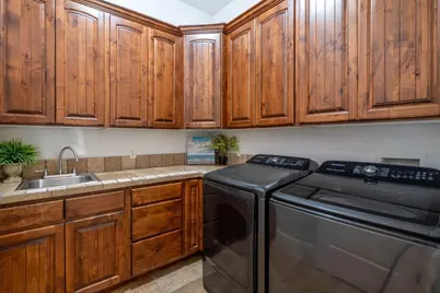 2104 S Corral Way, Washington, UT 84780 - Photo 23