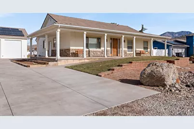 1488 W Diamond Valley Dr, Saint George, UT 84770 - Photo 1