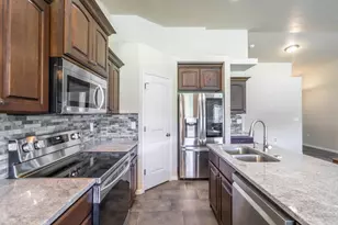 340 E 920 N, Hurricane, UT 84737 - Photo 15