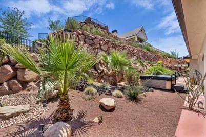 2785 S Desperado Dr, Washington, UT 84780 - Photo 9