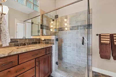 169 N Monterey Dr, Saint George, UT 84770 - Photo 23