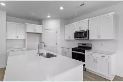 1822 S Queens Garden Dr #4282, Washington, UT 84780 - Photo 3