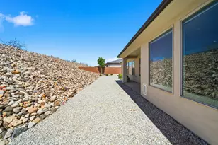 3039 E Photinia Dr, Saint George, UT 84790 - Photo 55