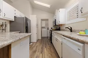1526 N Dixie Downs Rd, Saint George, UT 84770 - Photo 9