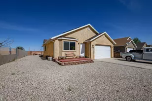 1565 N North Cedar Blvd, Cedar City, UT 84721 - Photo 3