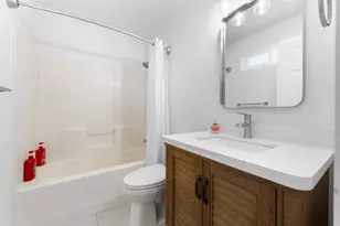 664 E Springhill Dr, Washington, UT 84780 - Photo 15