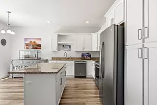 1457 W Topaz Dr, Cedar City, UT 84720 - Photo 9