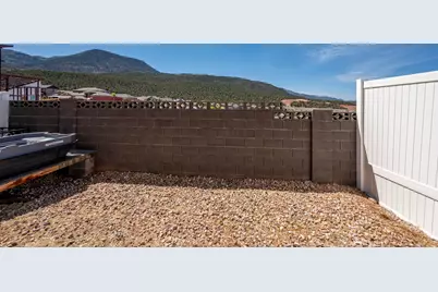1457 W Topaz Dr #B, Cedar City, UT 84720 - Photo 35