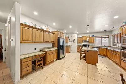 1530 S Southern Trails Cir, Washington, UT 84780 - Photo 7