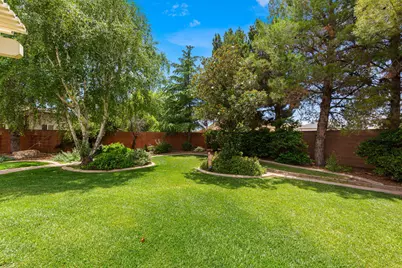 1530 S Southern Trails Cir, Washington, UT 84780 - Photo 47