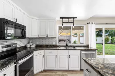 3335 S Comanche Rd, Saint George, UT 84790 - Photo 11