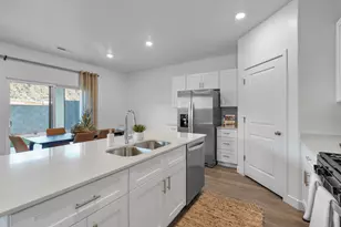 3281 E Defiance House Dr, Washington, UT 84780 - Photo 15