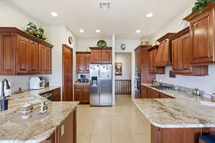 2248 Southgate Hills Dr, Saint George, UT 84770 - Photo 9