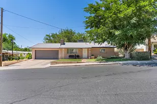 555 N Main St, Hurricane, UT 84737 - Photo 3
