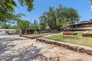 555 N Main St, Hurricane, UT 84737 - Photo 23