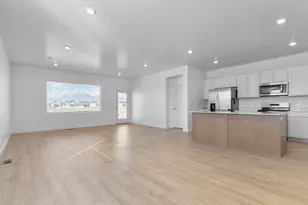 1874 S Queens Gdn Dr, Washington, UT 84780 - Photo 5