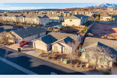 1269 E Pine Valley St, Washington, UT 84780 - Photo 35
