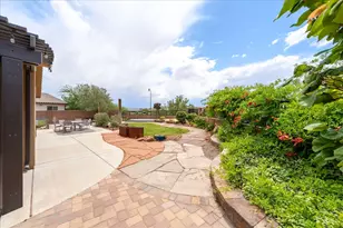 313 W Peridot Dr, Washington, UT 84780 - Photo 37