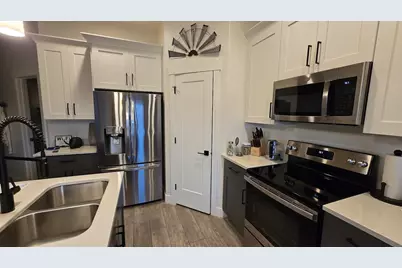560 N Ventura Lane, Washington, UT 84780 - Photo 3