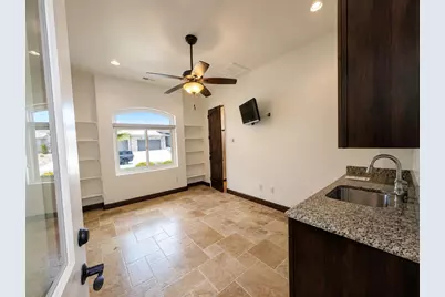 372 S Leoni Way, Washington, UT 84780 - Photo 45