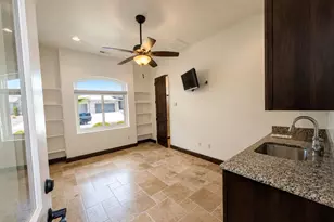 372 S Leoni Way, Washington, UT 84780 - Photo 45