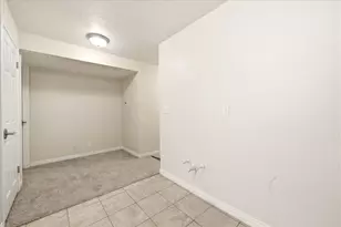 319 N 330 E, Orem, UT 84058 - Photo 31