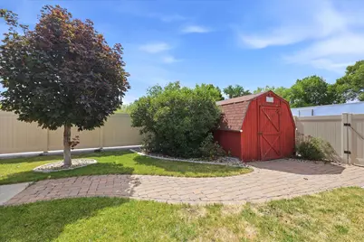 319 N 330 E, Orem, UT 84058 - Photo 37