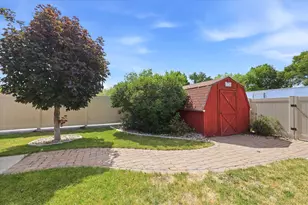 319 N 330 E, Orem, UT 84058 - Photo 37