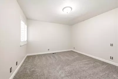 319 N 330 E, Orem, UT 84058 - Photo 23
