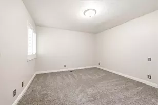 319 N 330 E, Orem, UT 84058 - Photo 23