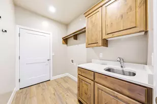 3145 W Coronado Dr, Hurricane, UT 84737 - Photo 17