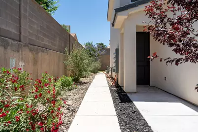 686 275 W #7, La Verkin, UT 84745 - Photo 3