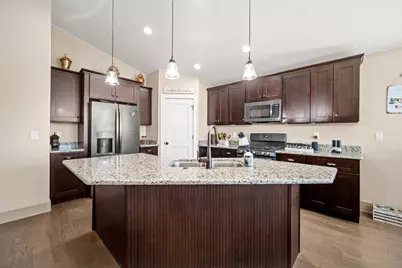 2261 S Tonaquint Dr #33, Saint George, UT 84770 - Photo 27