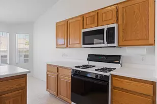 210 N Mall Dr, Saint George, UT 84790 - Photo 7