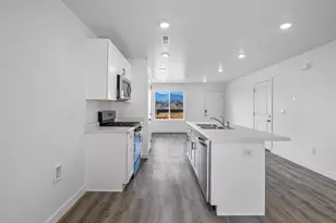 1597 S Fins Rd, Washington, UT 84780 - Photo 9