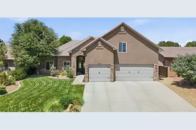 586 S Whitney Dr, Saint George, UT 84770 - Photo 1