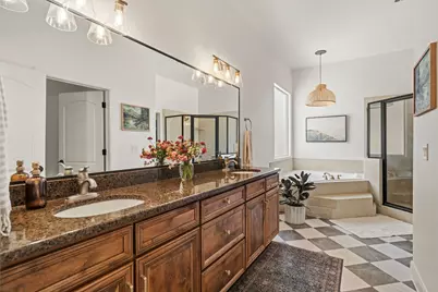 586 S Whitney Dr, Saint George, UT 84770 - Photo 27